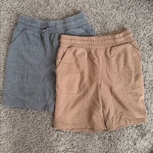 Wonder Nation Kids gray and Tan Shorts set